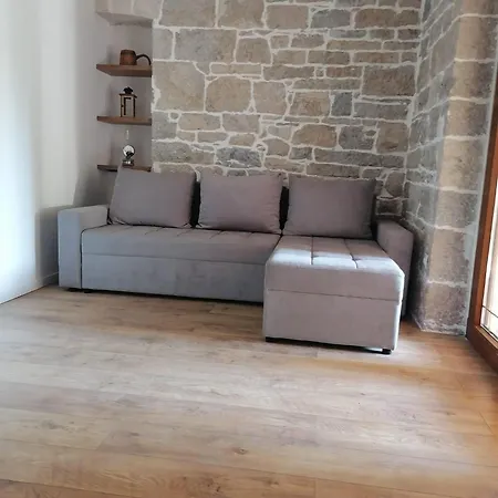 Apartment Kucica Nada Skradin